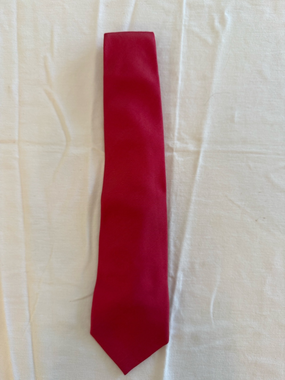 Façonnable red/ hot pink silk necktie made in France